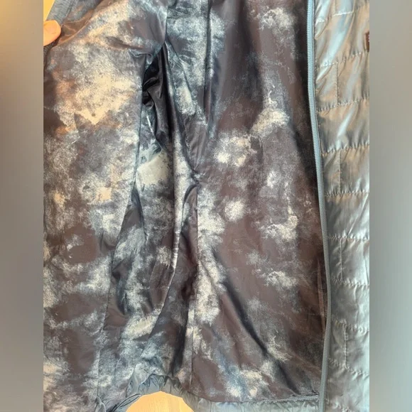 Patagonia Women's Blue Patagonia Nano Puff Jacket - Picture 5 of 9